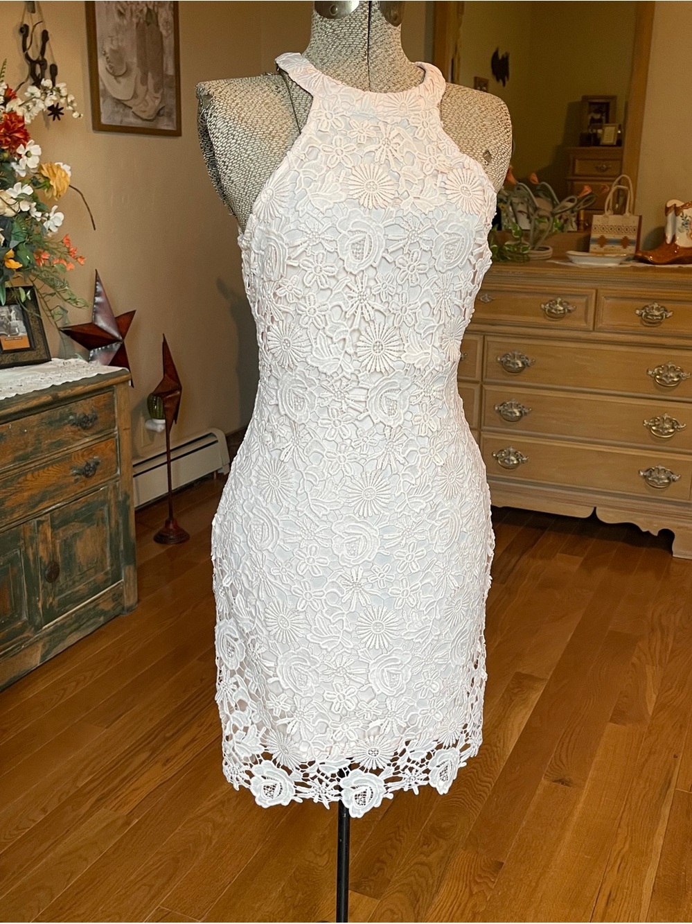 Lulu’s Floral Lace Halter Dress